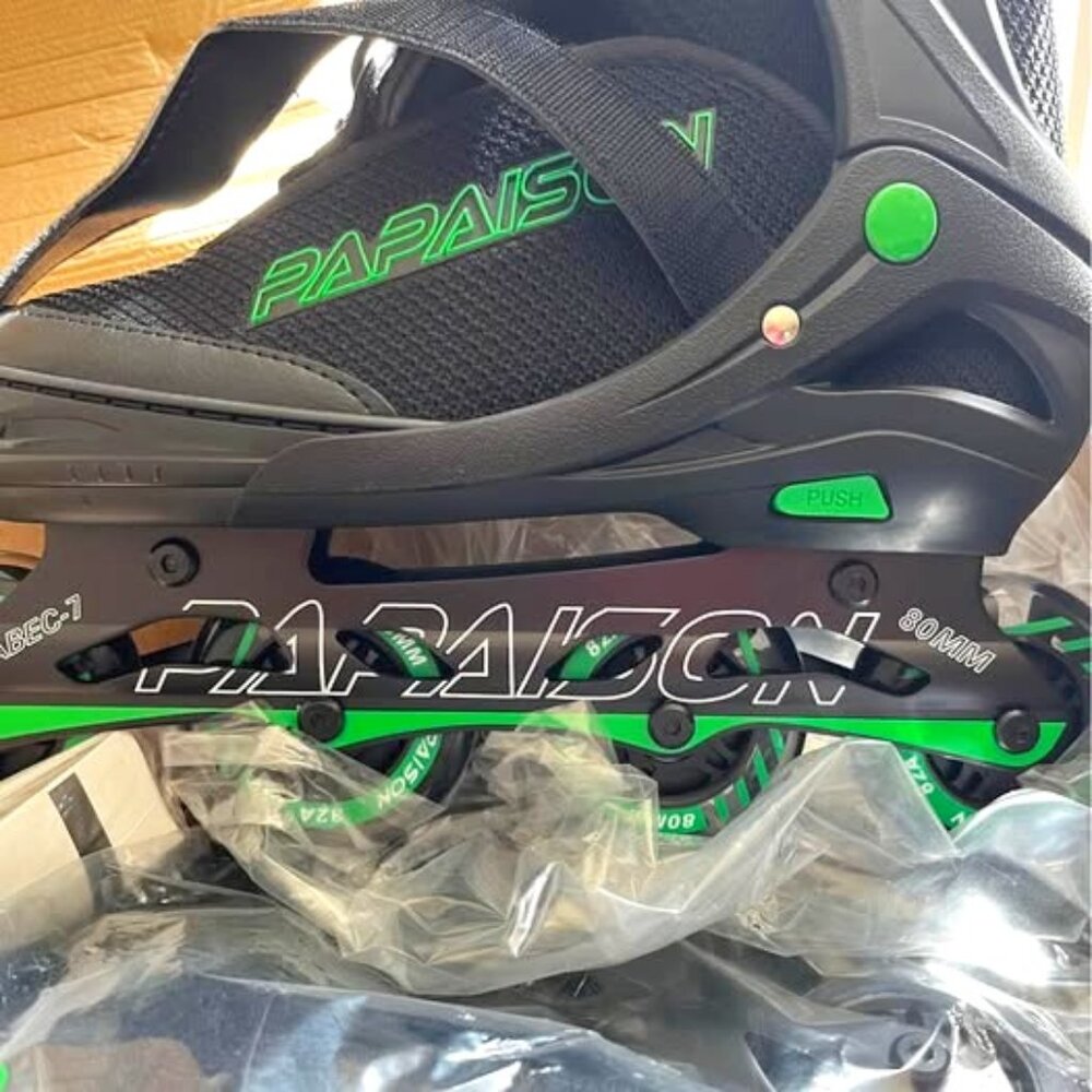 Adjustable Inline Skates with Full Light Up Wheels, Outdoor Skates size 7 to 10.